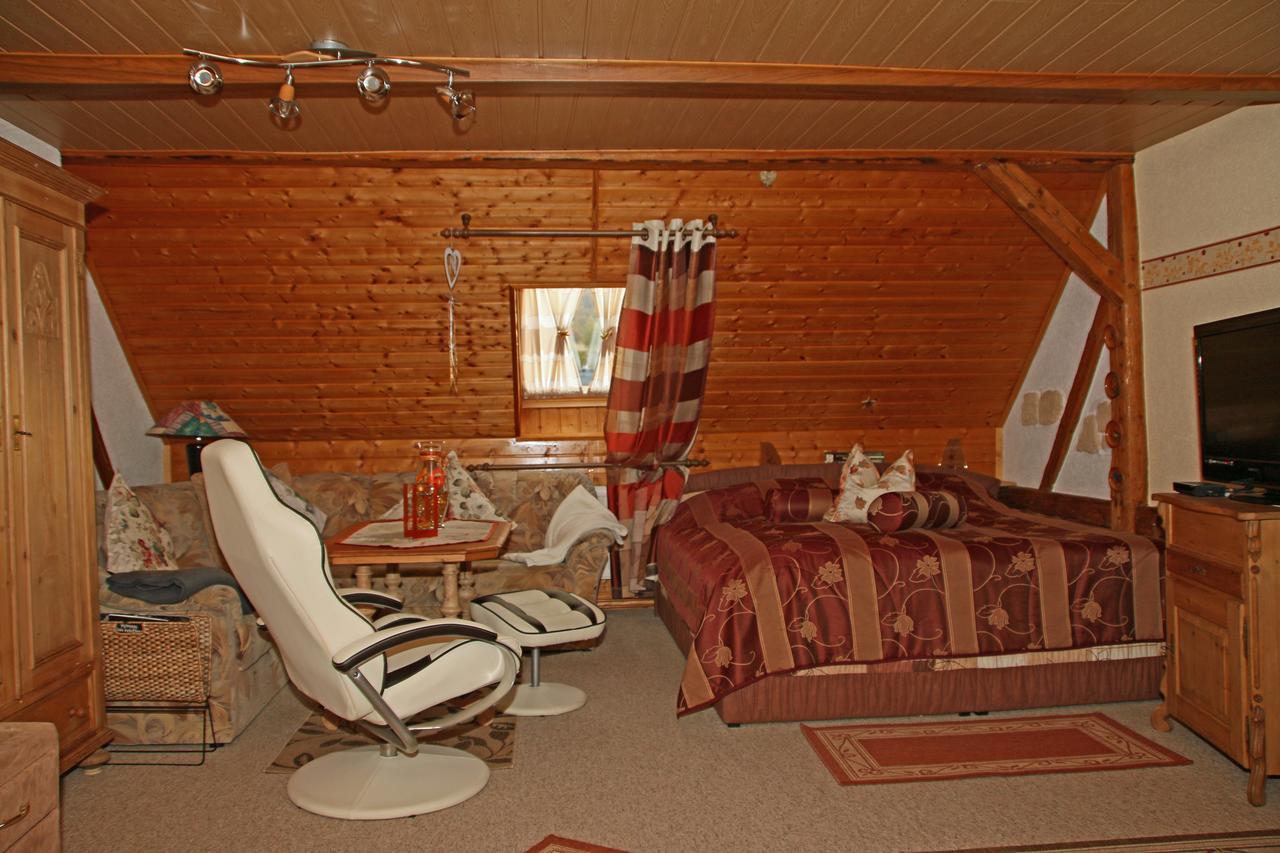 Familien-Ferienwohnung Haustein Konigswalde Exterior foto