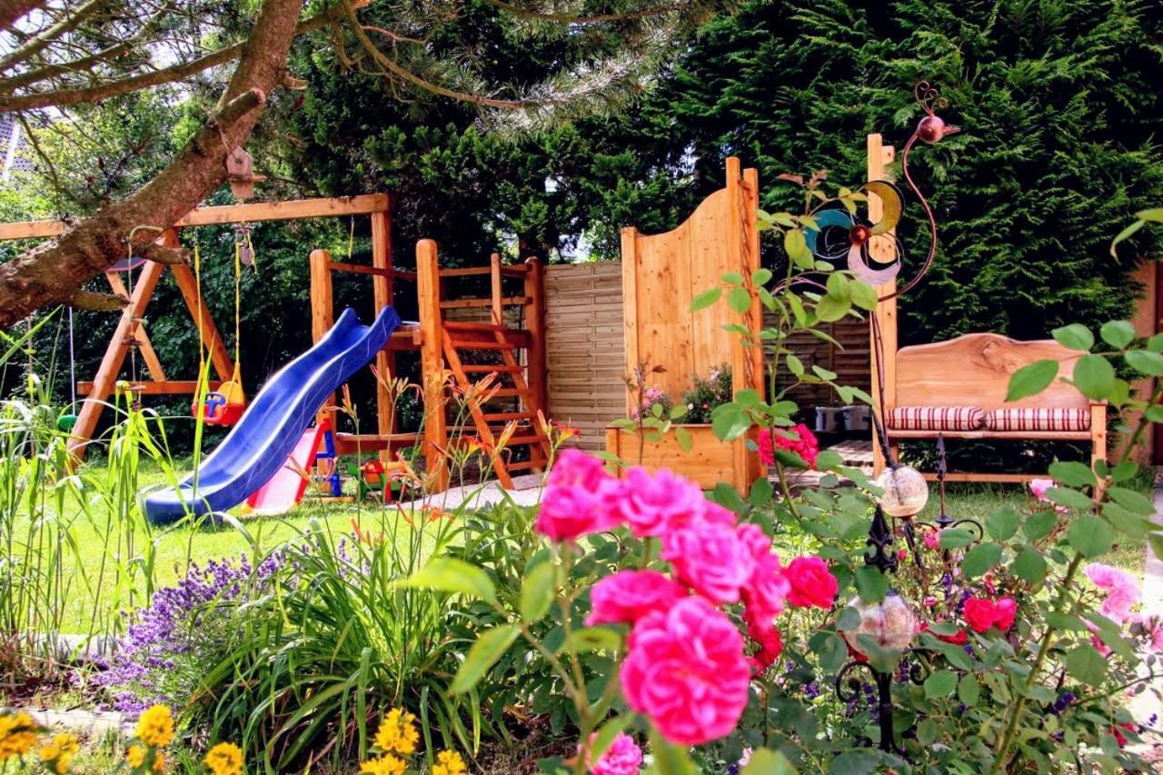 Familien-Ferienwohnung Haustein Konigswalde Exterior foto